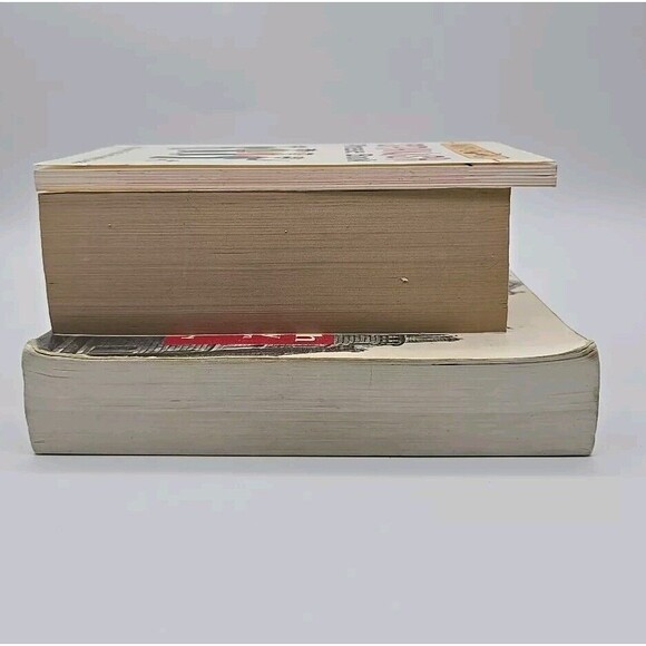 Spanish English Dictionary Lot of 2 Dictionaries & Phrase Book - Picture 4 of 12